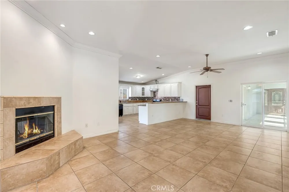 14944 Coalinga Victorville, CA 92392