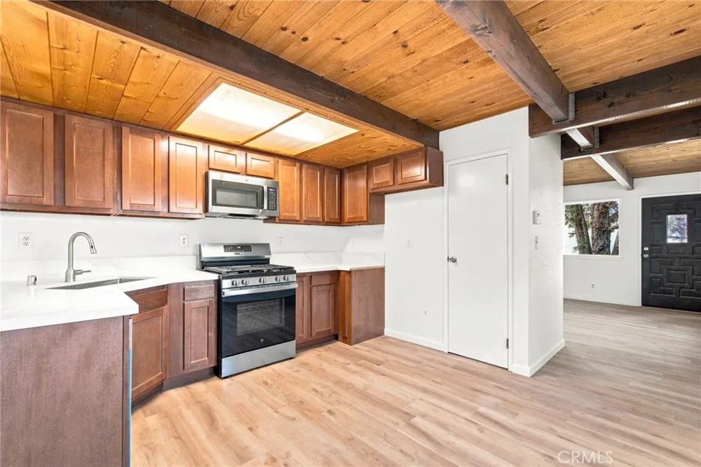 461 W Meadow Big Bear City, CA 92314