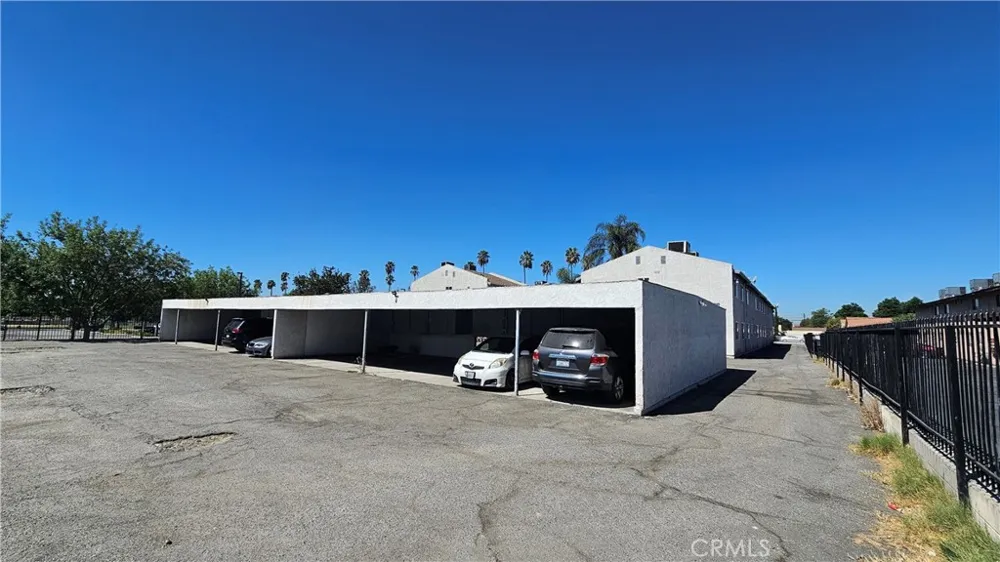 8939 Mango #P Fontana, CA 92335
