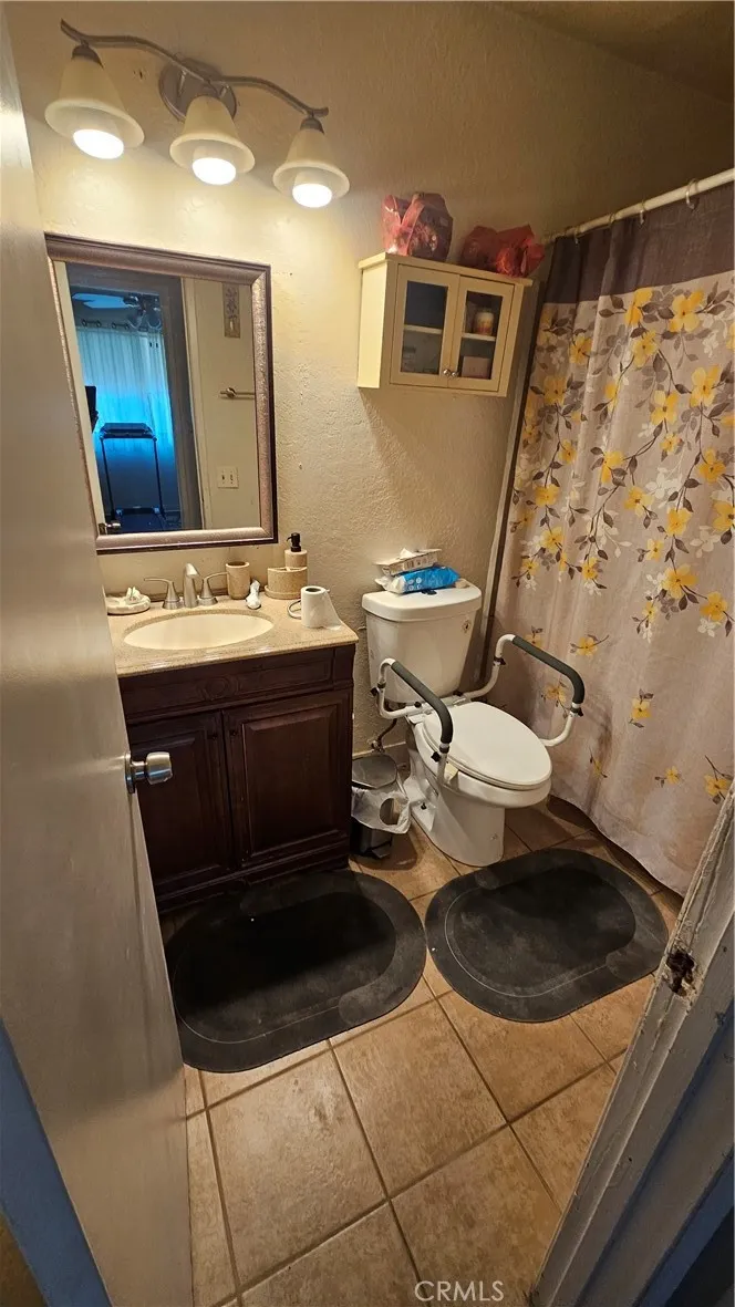 8939 Mango #P Fontana, CA 92335