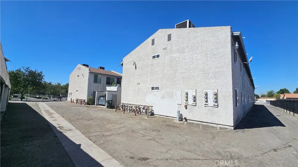 8939 Mango #P Fontana, CA 92335