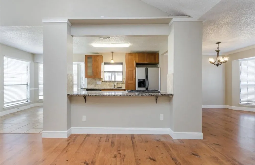 2313 Lakeshore Lane Rowlett, TX 75088