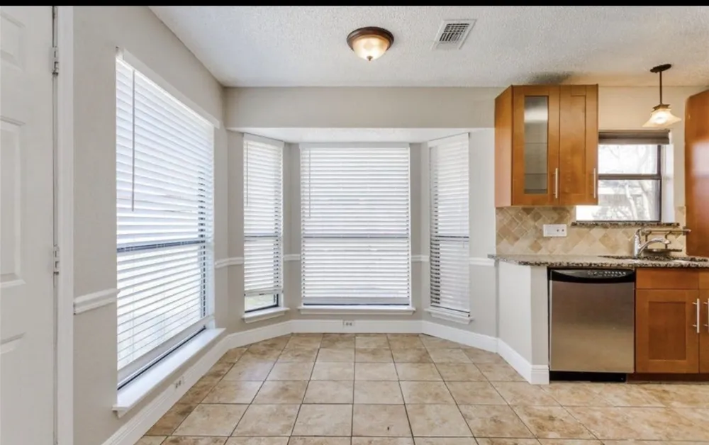 2313 Lakeshore Lane Rowlett, TX 75088