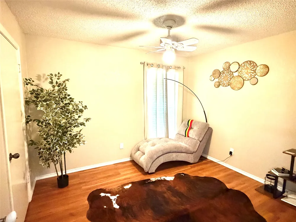 2313 Lakeshore Lane Rowlett, TX 75088