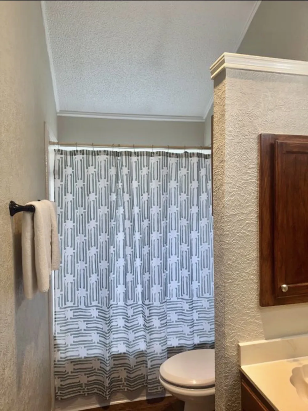 2313 Lakeshore Lane Rowlett, TX 75088