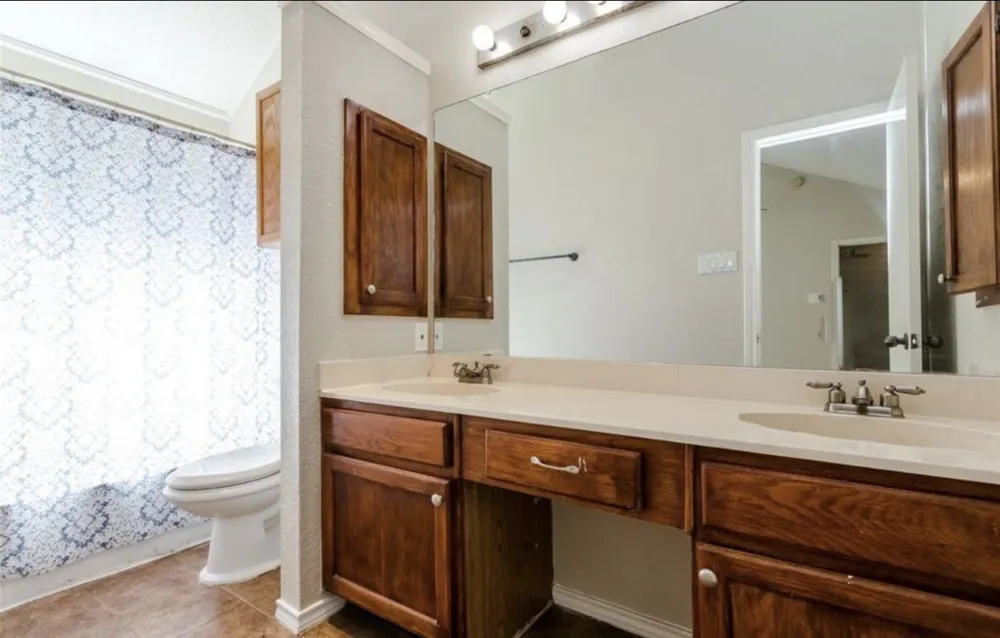 2313 Lakeshore Lane Rowlett, TX 75088