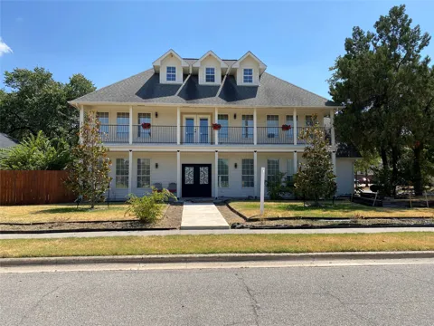 400 S Jefferson Street S