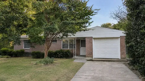 4805 Mistletoe Way