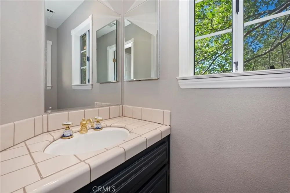 26620 Modoc Lake Arrowhead, CA 92352