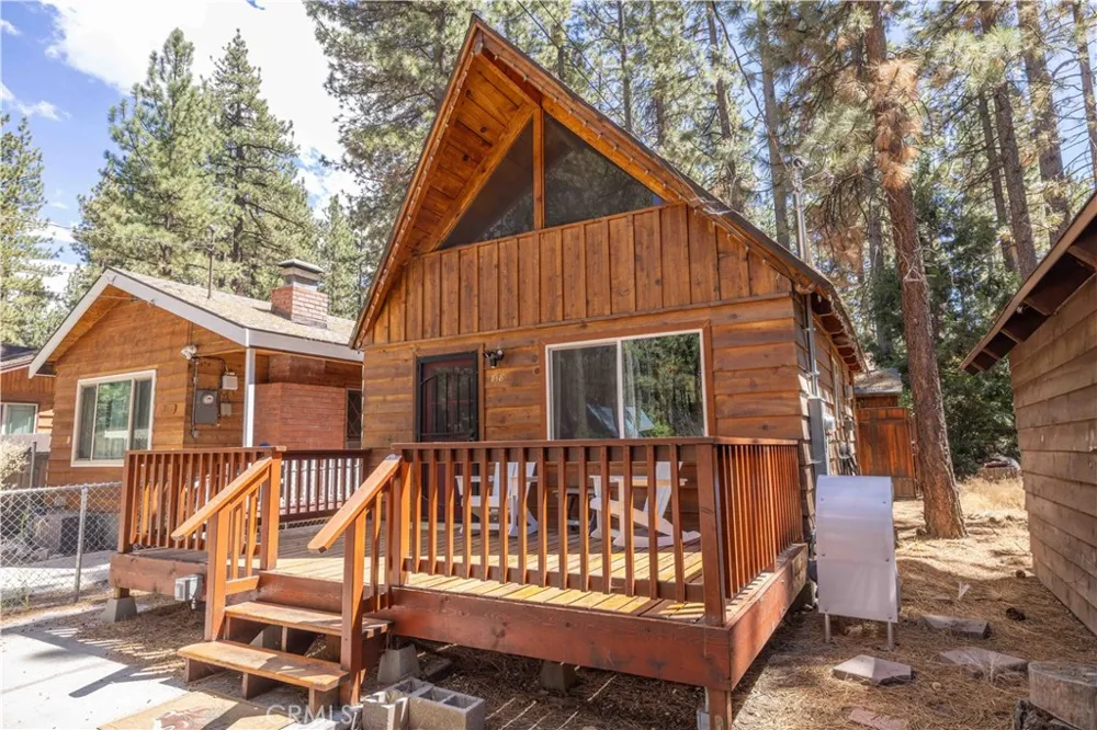818 W Rainbow Big Bear City, CA 92314