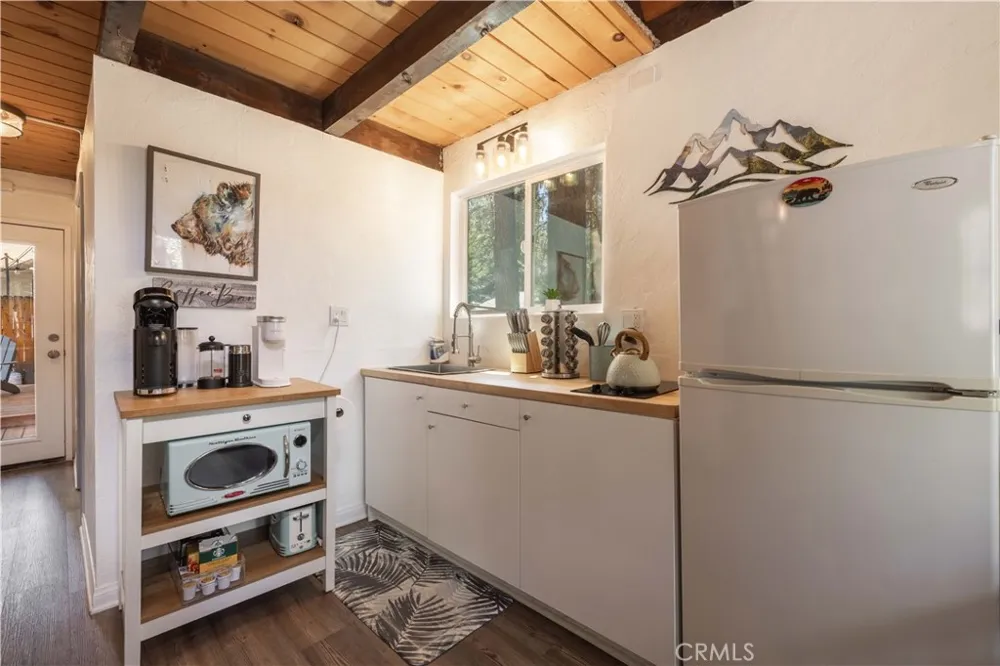 818 W Rainbow Big Bear City, CA 92314