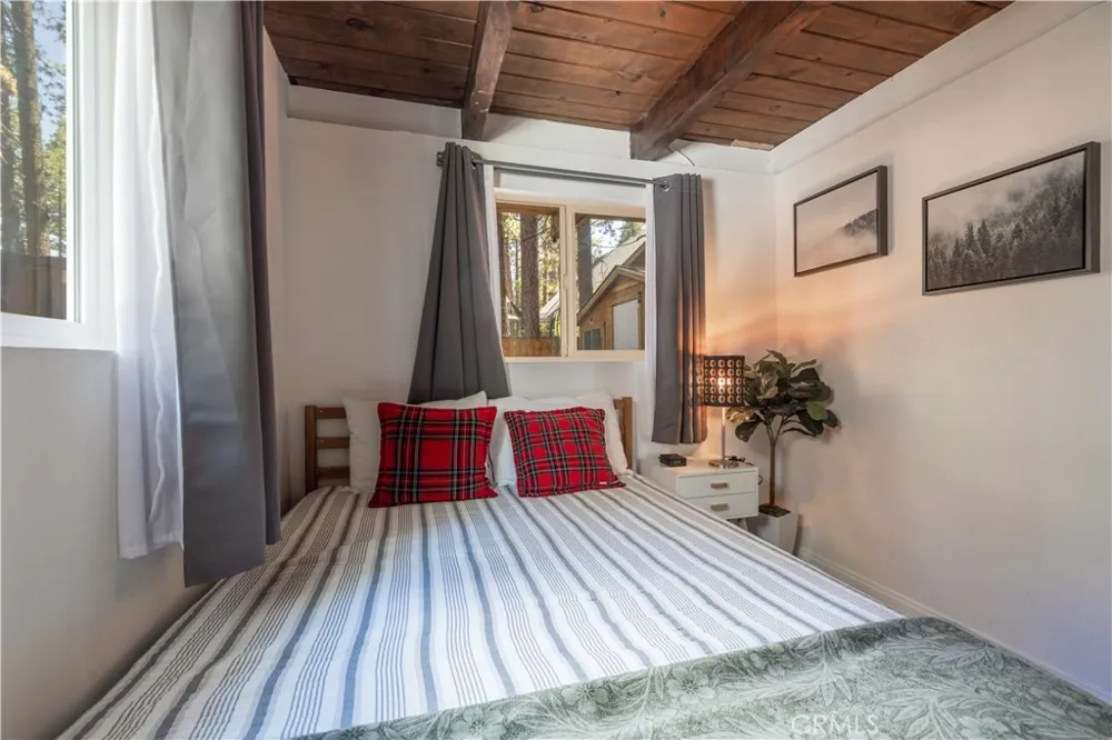 818 W Rainbow Big Bear City, CA 92314