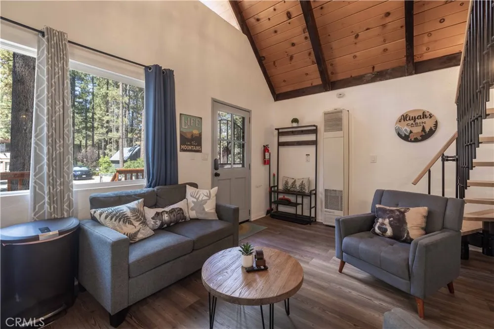 818 W Rainbow Big Bear City, CA 92314