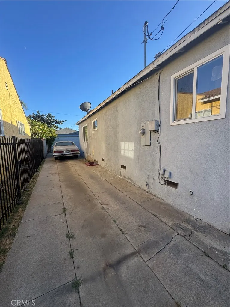 3612 W 113th Inglewood, CA 90303