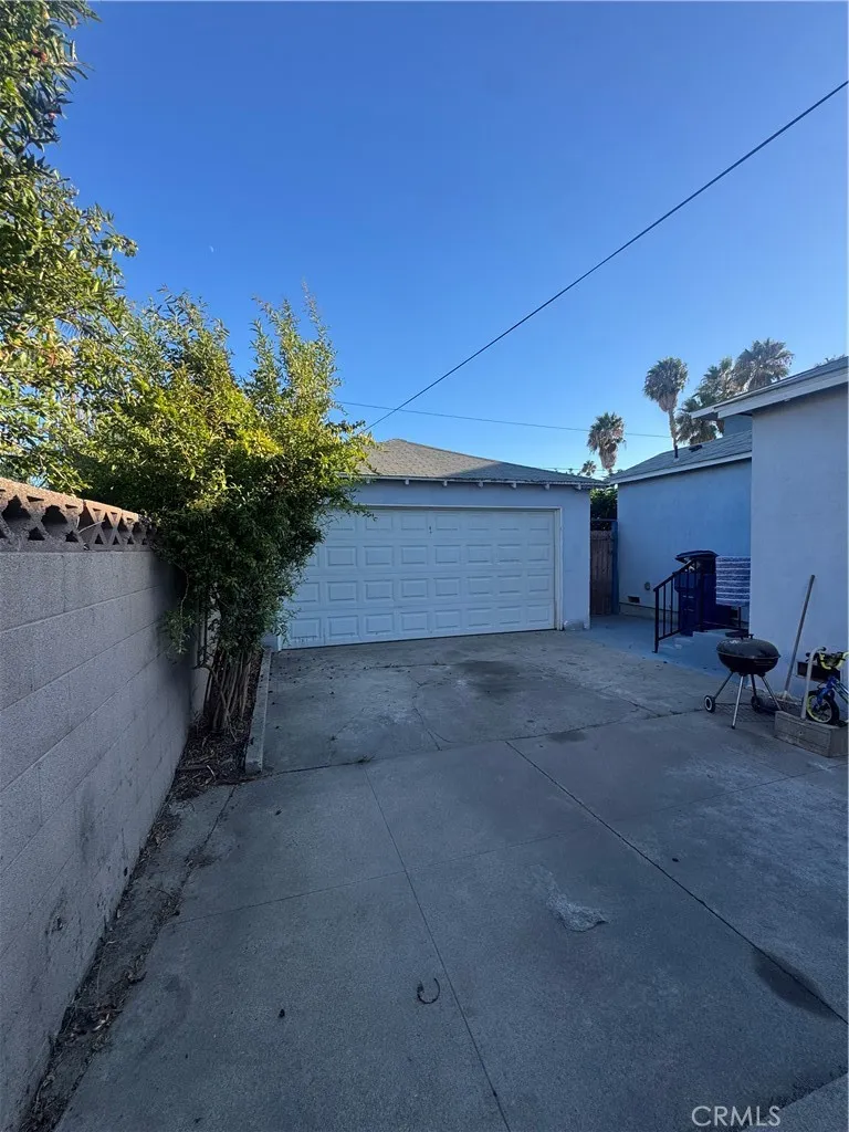 3612 W 113th Inglewood, CA 90303