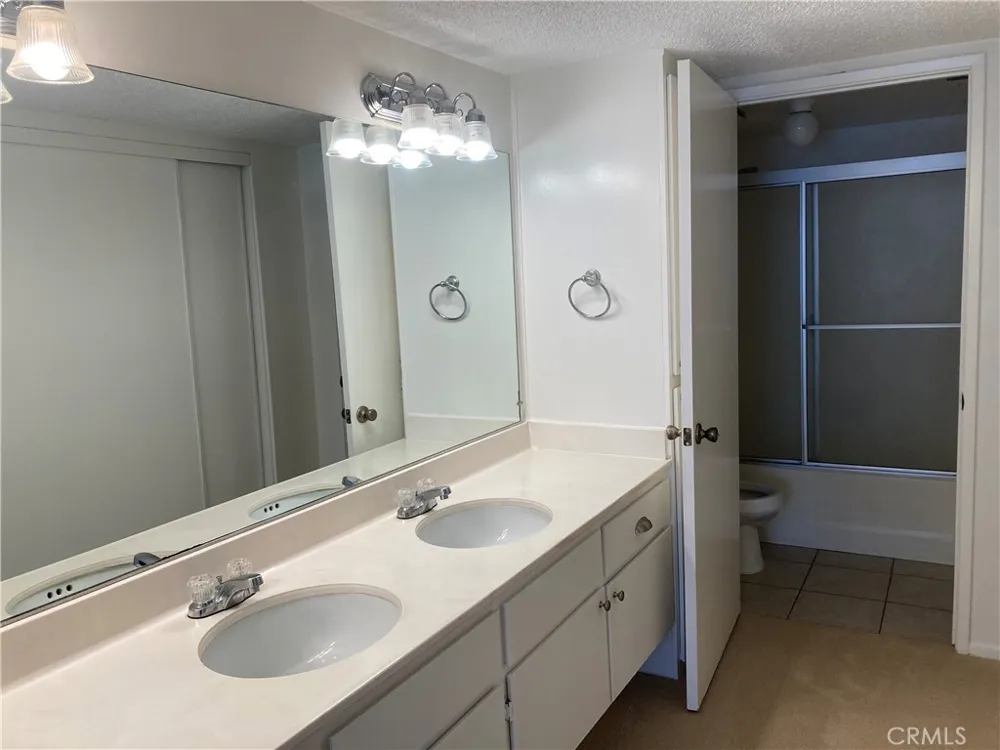 8505 Columbus Avenue #111 North Hills, CA 91343