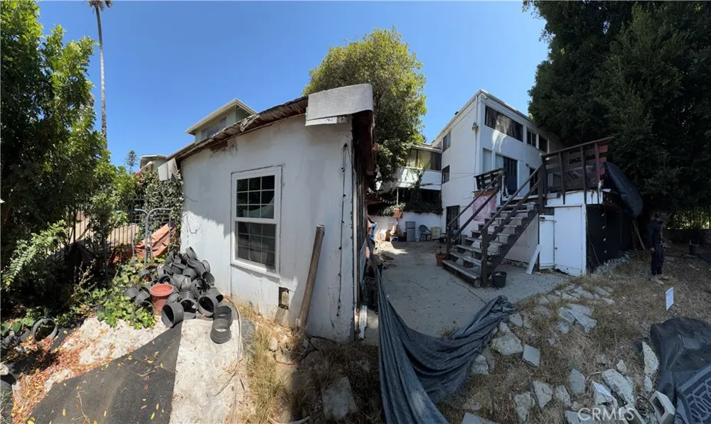 4258 Don Luis Los Angeles, CA 90008