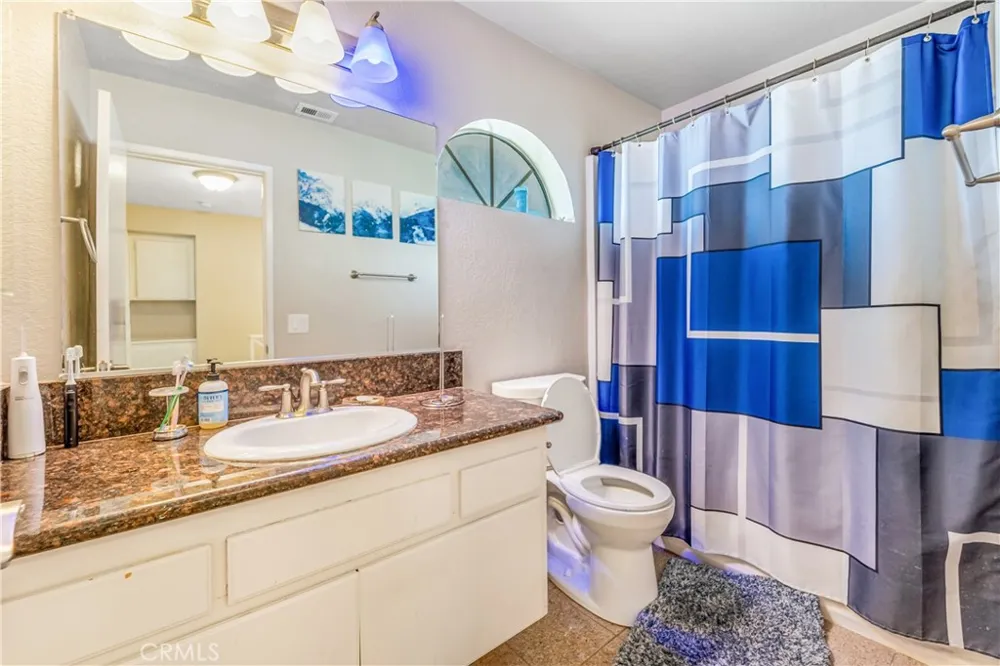 7421 Catawba Drive Fontana, CA 92336