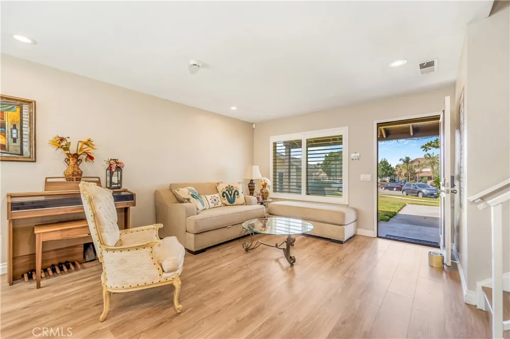 7421 Catawba Drive Fontana, CA 92336