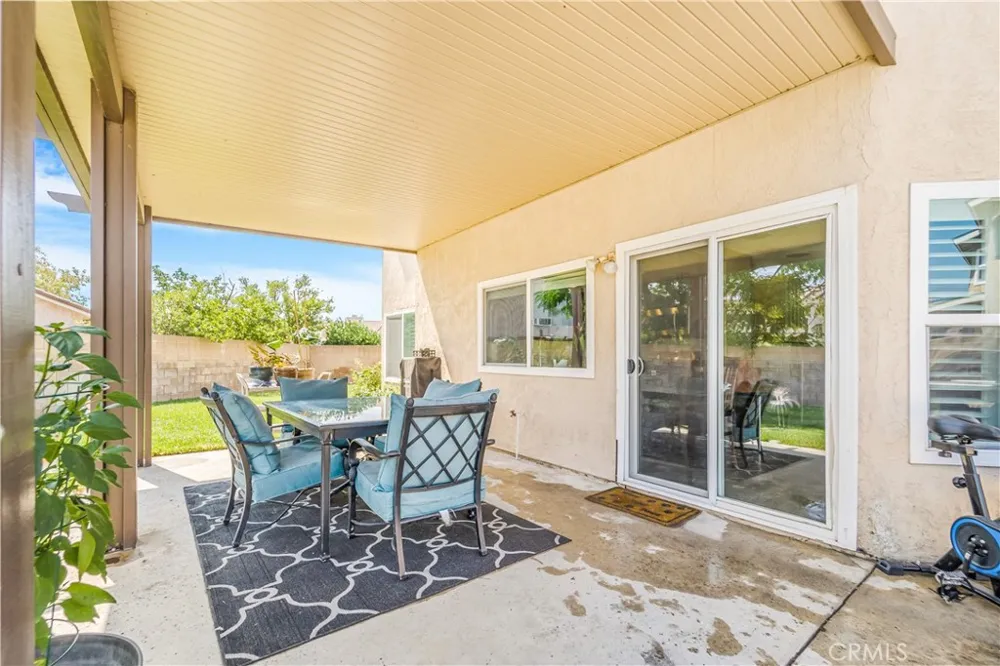7421 Catawba Drive Fontana, CA 92336