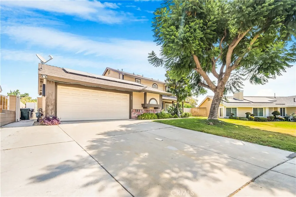 7421 Catawba Drive Fontana, CA 92336