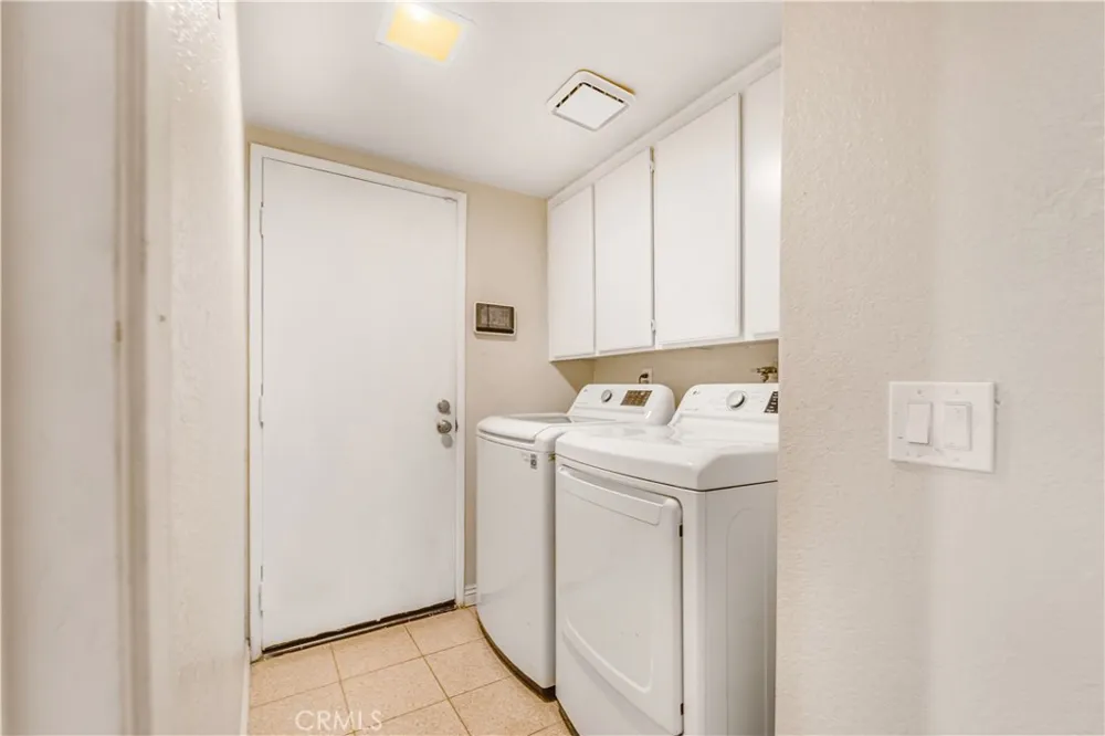 7421 Catawba Drive Fontana, CA 92336