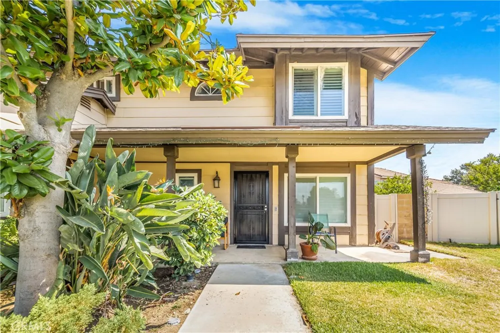 7421 Catawba Drive Fontana, CA 92336