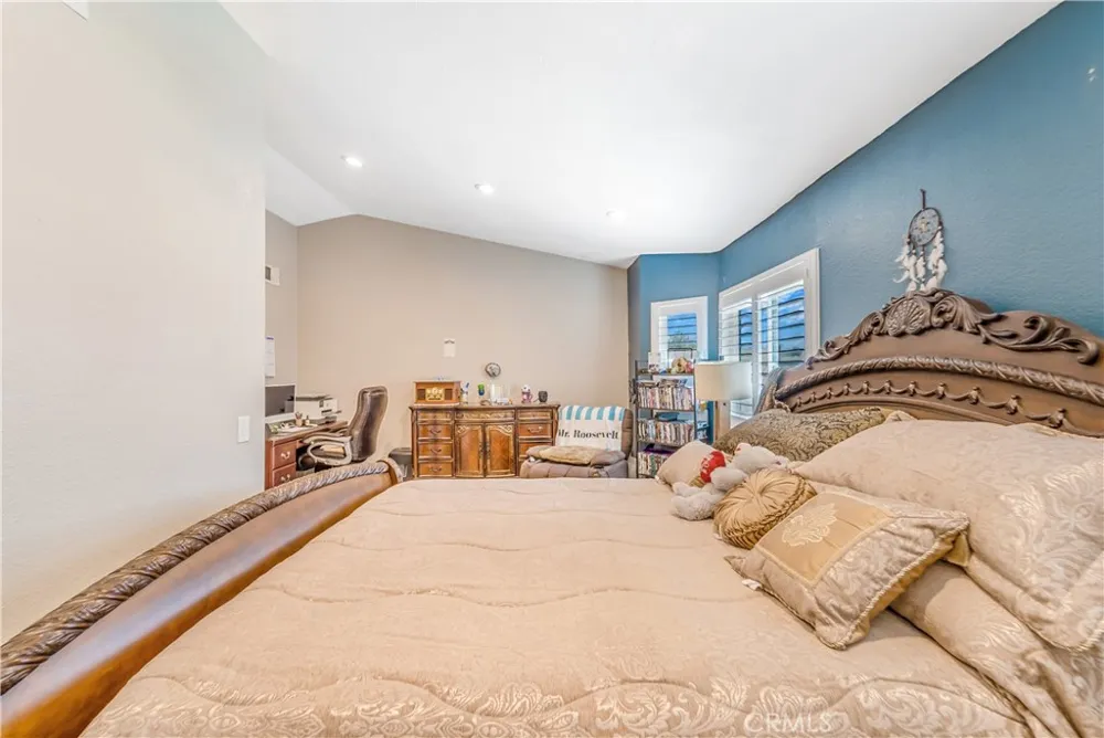 7421 Catawba Drive Fontana, CA 92336