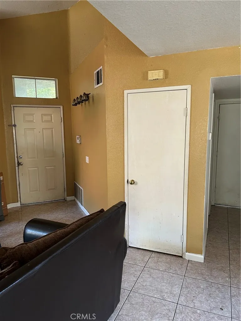 15749 Ocana Court Fontana, CA 92337