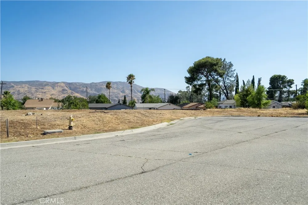 King Banning, CA 92220