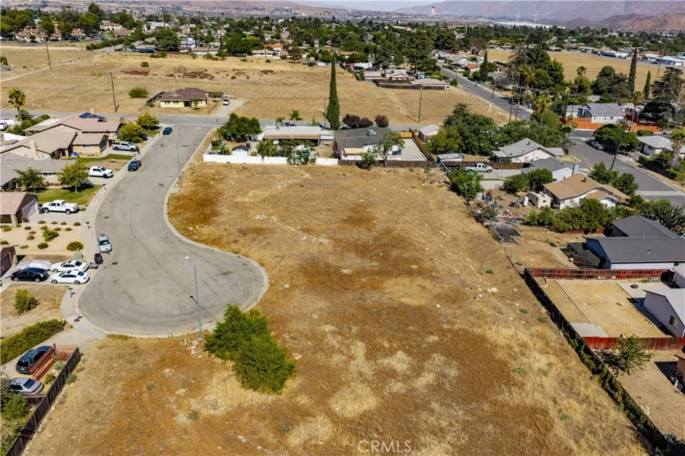 King Banning, CA 92220