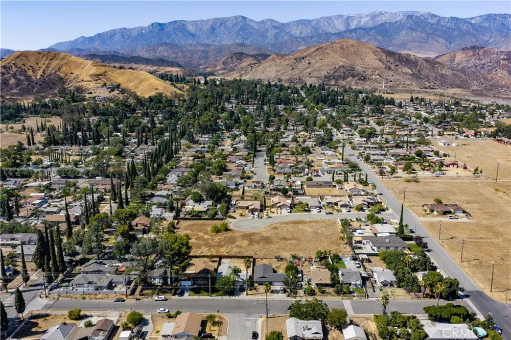 King Banning, CA 92220