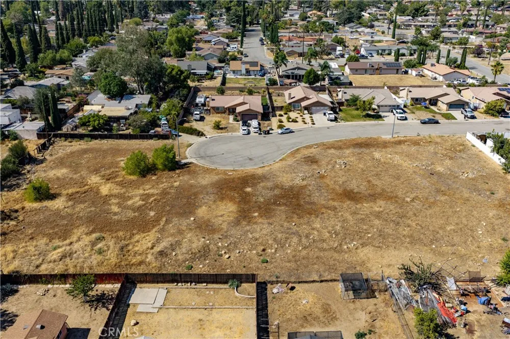 King Banning, CA 92220