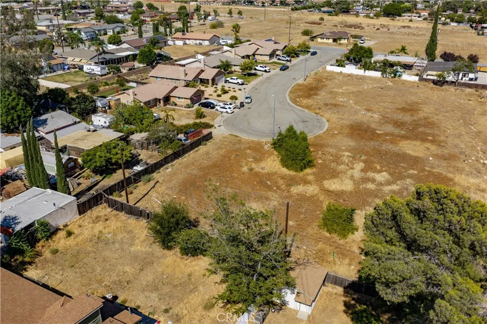 King Banning, CA 92220