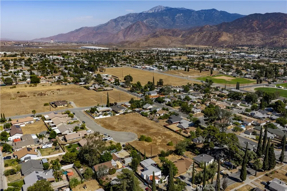 King Banning, CA 92220