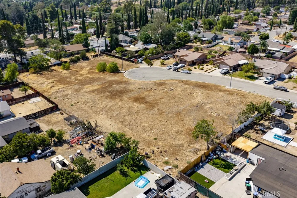 King Banning, CA 92220