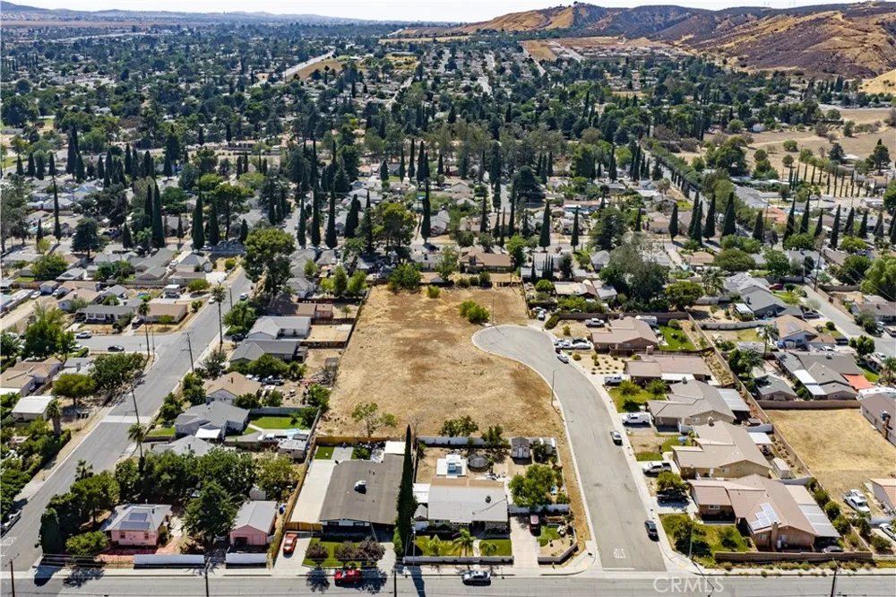 King Banning, CA 92220
