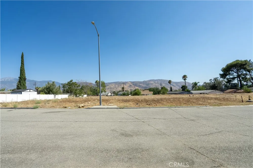 King Banning, CA 92220