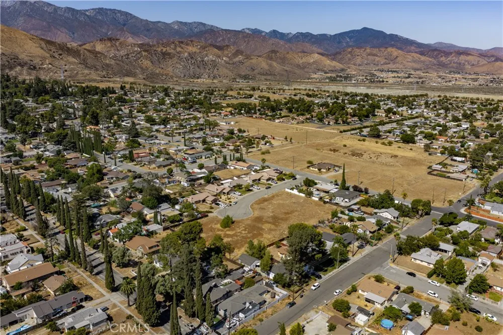 King Banning, CA 92220