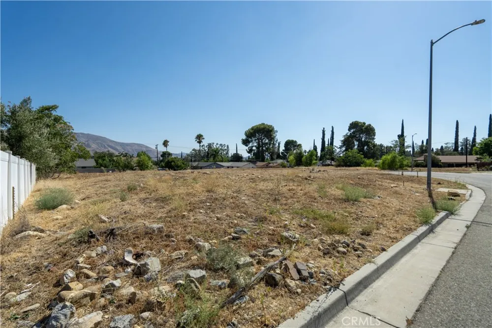 King Banning, CA 92220
