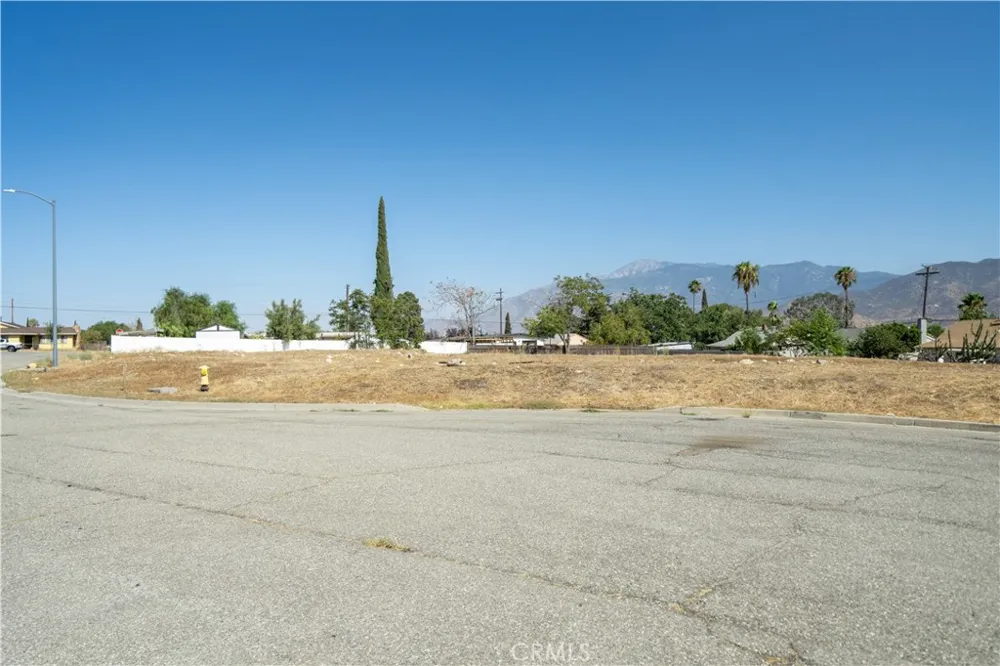 King Banning, CA 92220