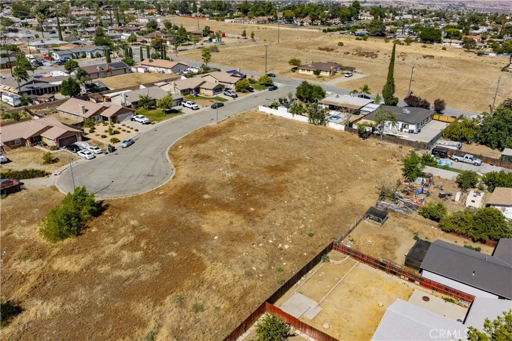 King Banning, CA 92220