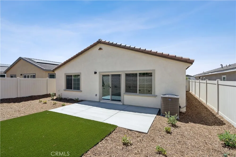 1586 Park Village Drive Beaumont, CA 92223