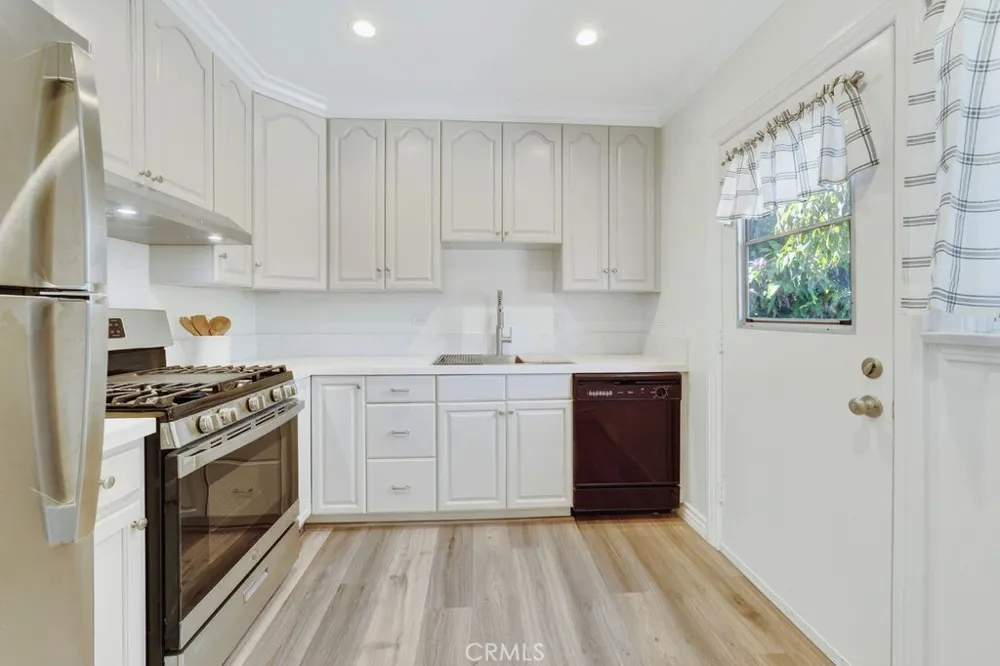 153 Cedar Turn Long Beach, CA 90805