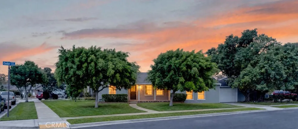 153 Cedar Turn Long Beach, CA 90805