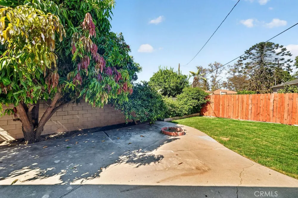 153 Cedar Turn Long Beach, CA 90805