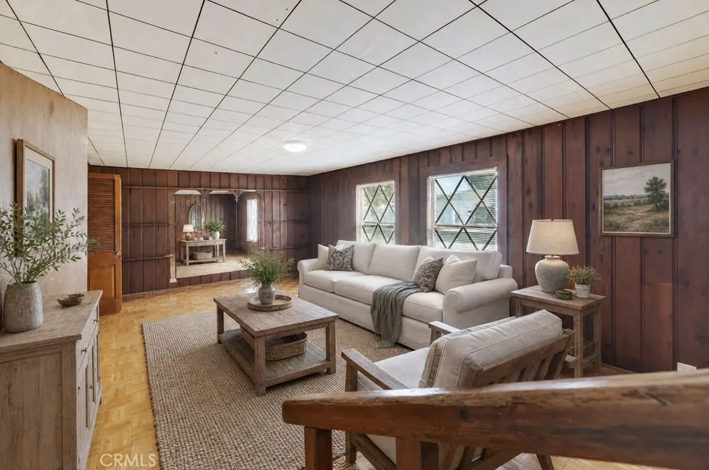 153 Cedar Turn Long Beach, CA 90805