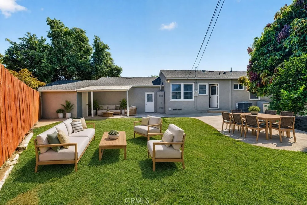 153 Cedar Turn Long Beach, CA 90805