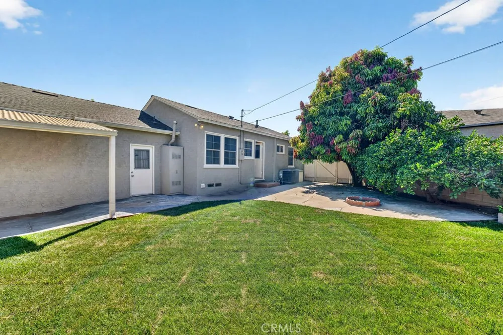 153 Cedar Turn Long Beach, CA 90805