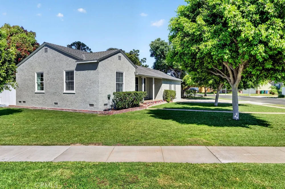153 Cedar Turn Long Beach, CA 90805